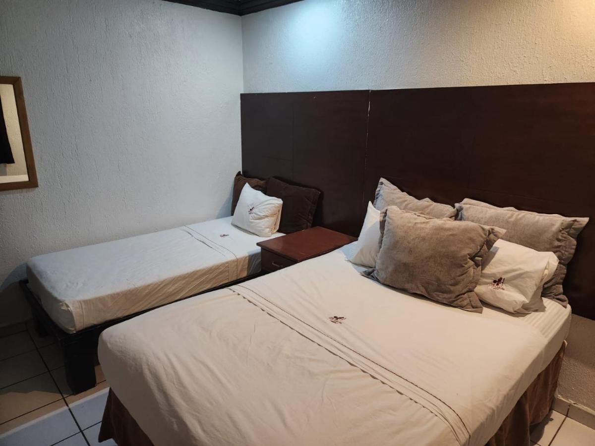 Hotel Don Quijote Mexicali Eksteriør bilde