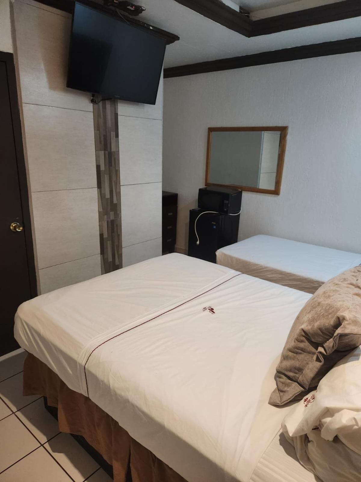 Hotel Don Quijote Mexicali Eksteriør bilde